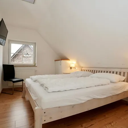 בית נופש Jenny Mit Pool